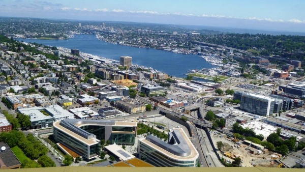Downtown 2 from space needle.jpg